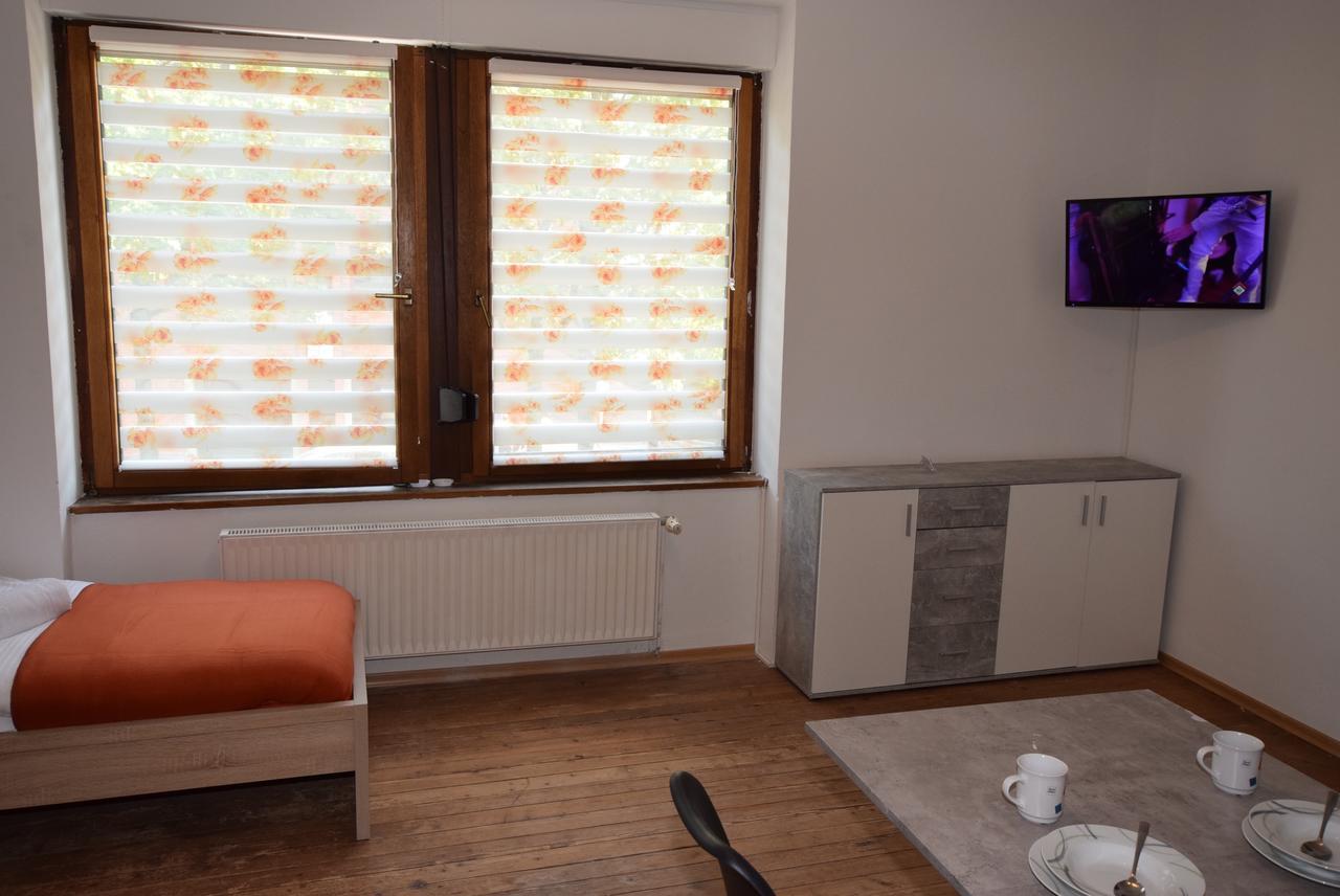 Apartment Ostendplatz Stuttgart Exterior foto