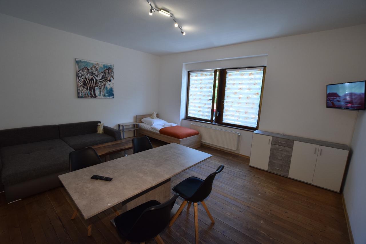 Apartment Ostendplatz Stuttgart Exterior foto